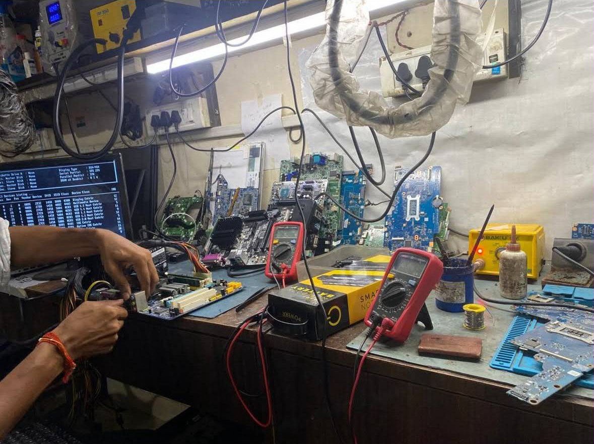 Student motherboard practice bench