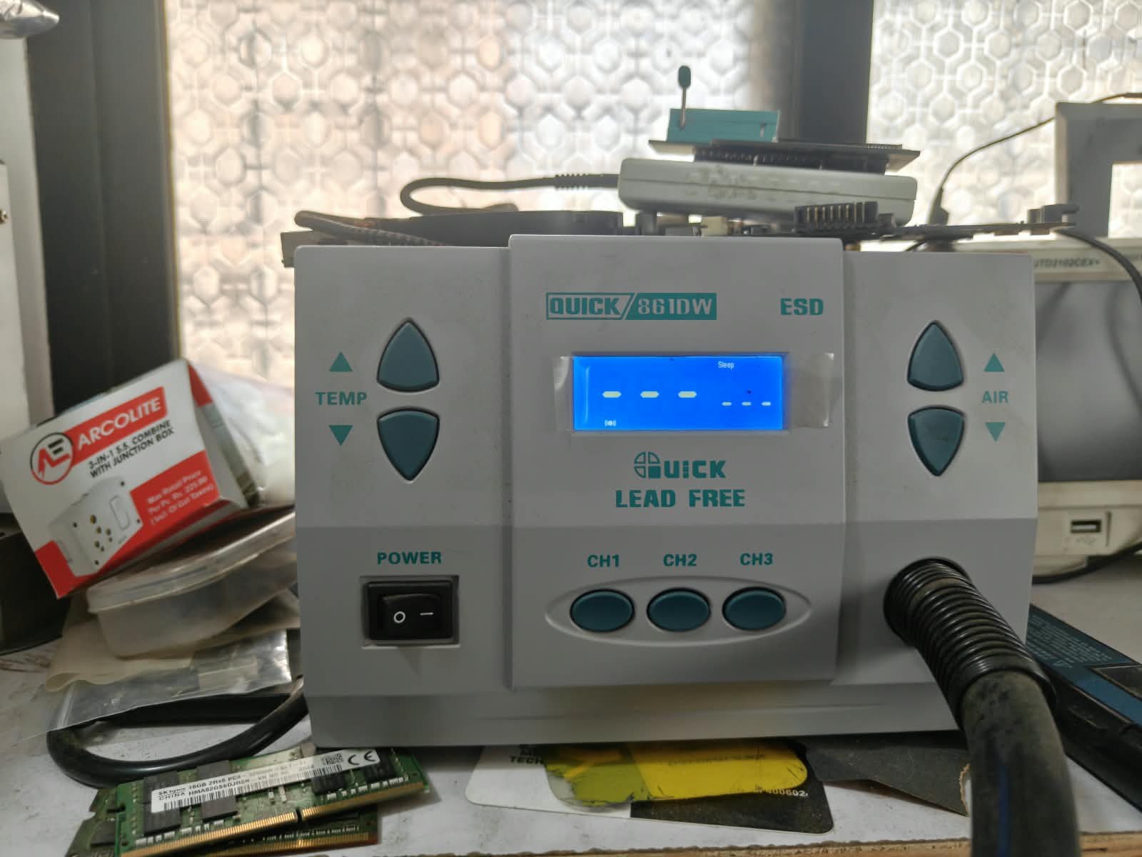 Hot air rework station